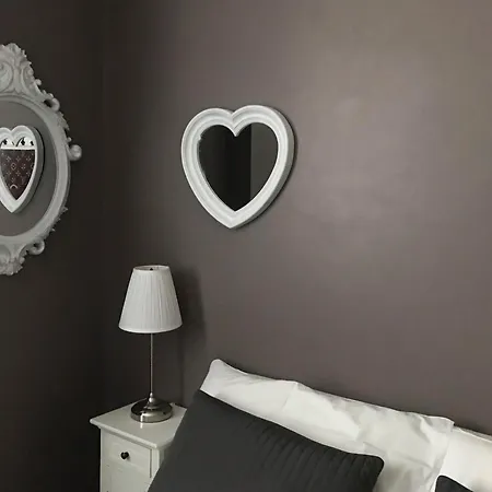 051 & Breakfast Bed & Breakfast