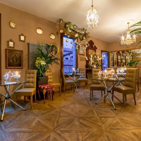 051 & Breakfast Bed & Breakfast 5*
