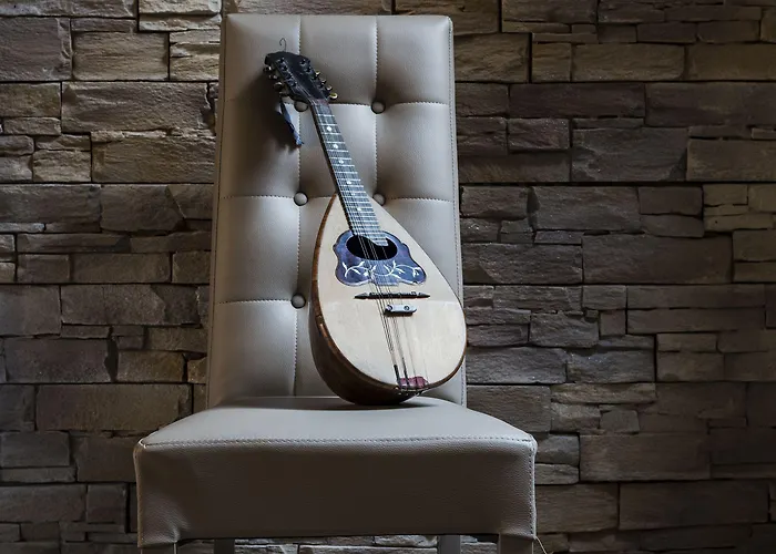 051 & Breakfast Bed & Breakfast 4*