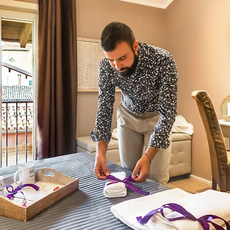 051 & Breakfast Bed & Breakfast 4*