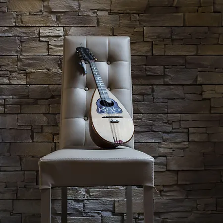 051 & Breakfast Bed & Breakfast 4*