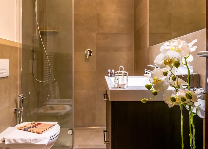 Frühstückspension 051 & Breakfast 4*